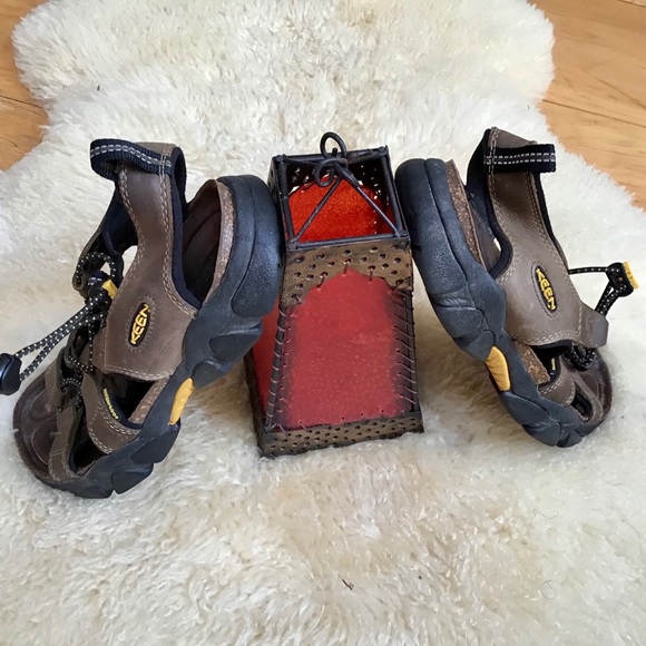 Sandal - Picture 5 of 9